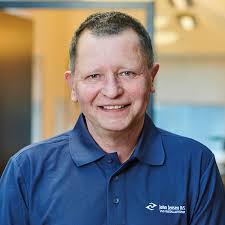 Et stort og varmt velkommen til Kenneth Savnik Adamsen, som netop er  startet hos os i en nyoprettet stilling som salgschef, hvor Kenneth skal  være med til at udvikle vores Salg &