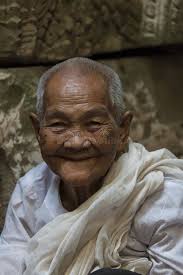 Sorrindo a Estátua Buda Meditante No Templo De Bente Buda, Singapura Imagem  Editorial