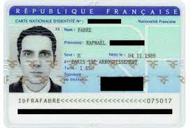 This whole process is in french, so if your language skills aren't good, you'll likely need someone to help you — either your partner, a good friend or someone you hire. La Photo De Cette Veritable Carte D Identite Est En Realite Un Autoportrait En Images De Synthese Konbini