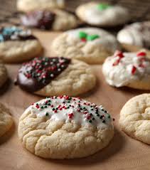 This collection includes some very unique ways to decorate and present your cookies that you will love. Easy Christmas Cookie Decorating Ideas And Giveaway Brownie Bites Blog