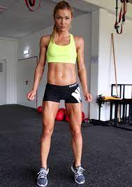 Sophia thiel profile • find all the infos and pictures of sophia thiel at the fitness girlz, the spotlight for the strongest muscle and fitness girls. Sophia Thiel Model Training Madchen Training Fitness Inspiration