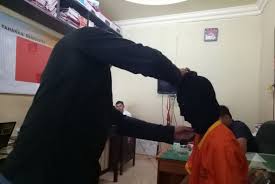 Jajan psk s3mok pake daster pınk. Bunga Digilir Empat Pemuda Ip Nyaris Diperkosa Di Kebun Sawit Berita Jambi Ekspres Jambiekspres Co Id