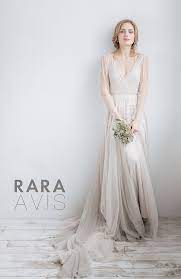 Dreamy Romantic Rara Avis Wedding Bloom Collection Vestidos De Novia Tradicionales Novia De Encaje Vestidos De Novia Con Encaje