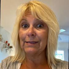 Melinda Avellaneda's Instagram, Twitter & Facebook