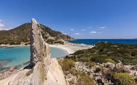 Überfüllte strände wie bei vielen anderen urlaubszielen sind auf sardinien eine seltenheit. Die 10 Schonsten Strande Auf Sardinien 2021 Mit Karte