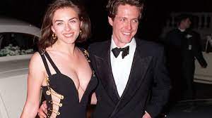 1994 schrieb elizabeth hurley modegeschichte. Elizabeth Hurley Das Versace Kleid Veranderte Ihr Leben Stern De