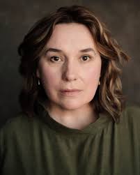 Casualty" Life Support (TV Episode 2000)