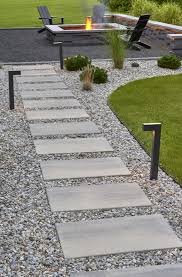 Walkways To Front Door In 2020 Backyard Walkway Backyard Landscaping Designs Front Yard Landscaping Design
