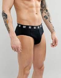 Cristiano ronaldo experiences yet another year of goals, records broken and trophies won! Cr7 Cristiano Ronaldo Schwarze Unterhosen Im 3er Pack Asos