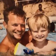 Darrell Dyer's Instagram, Twitter & Facebook