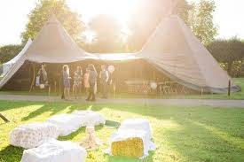 Stefanie Jonas Boho Hochzeit Im Schlossgarten Hochzeitswahn Sei Inspiriert Boho Hochzeit Hochzeit Location Hochzeit Schloss