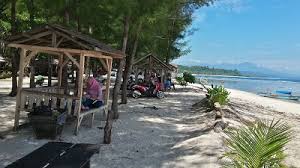 Antara lain berupa shelter, toilet. Pantai Laguna Samudra Bengkulu 62 812 8484 5152