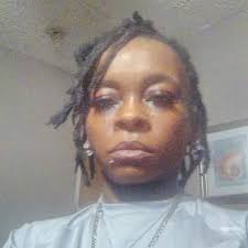 Kelly McRae in people