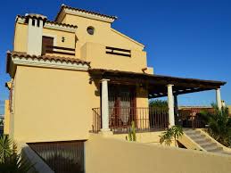 Casa rural aloe vera es un precioso cortijo, compuesto por varias casas individuales de 1, 2 o 3 habitaciones, donde podrás disfrutar de toda la tranquilidad y el relax que necesitas en almería. Vera Alquiler De Casas Rurales Hundredrooms