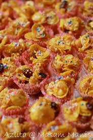 Kalau rasa nak print resepi ni, korang boleh tengok resipi cornflakes kat bawah. Cornflakes Madu Masam Manis
