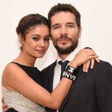 Estreou na rede manchete em 1998 quando um comercial lhe abriu as portas para a novela brida. Sophie Charlotte Homenageia Daniel De Oliveira Em Aniversario De Casamento Emais Estadao