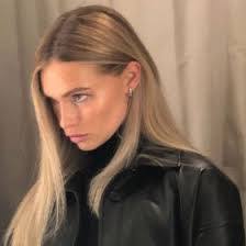 Irene Puente's Instagram, Twitter & Facebook