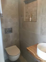 hexagon en mozaiek tegels zeshoekige tegel badkamer toilet ontwerp toilet verbouwing