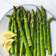 Steamed Asparagus Makes The Healthiest Side Recipe In 2020 Steamed Asparagus Asparagus Asparagus Recipes Healthy