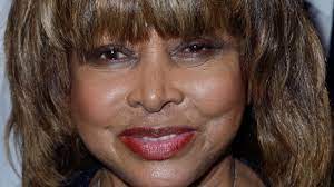 Tina turner (* 26.november 1939 als anna mae bullock in brownsville, tennessee, vereinigte staaten) ist eine sängerin und schauspielerin. Tina Turner Trauert Um Ihren Altesten Sohn B Z Berlin