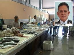 Keadaan pasar payang yang lengang berikutan tiada pelanggan ekoran pelaksanaan perintah kawalan pergerakan bersyarat (pkpb). Tiada Sebab Harga Ikan Mahal Di Terengganu Penentu