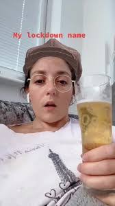 Kerry Gilliland's Instagram, Twitter & Facebook