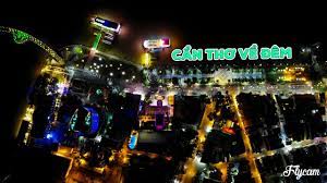Cần thơ gạo trắng nước trong, ai đi đến đó lòng không muốn về… miền sông nước cần thơ hấp dẫn với mạng lưới kênh rạch chằng chịt, độc đáo và phong cảnh nên thơ cùng người dân bình dị, mến khách. Hinh áº£nh Cáº§n ThÆ¡ Vá» Ä'em Báº¿n Ninh Kiá»u Lung Linh Chá»£ Ä'em Lá»™ng Láº«y