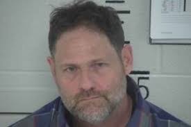 Derick Evans's Instagram, Twitter & Facebook