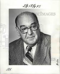 1977 Press Photo Loyola University