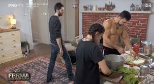 Vezi cele mai noi ediții ferma. BÄƒtaie La Ferma Vedetelor 2019 PastramÄƒ S A Luat La BÄƒtaie Cu Kamara AstÄƒzi E È™i Duelul 7 Martie