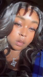 Shelly Small (@lickmeedown) • Instagram photos and videos