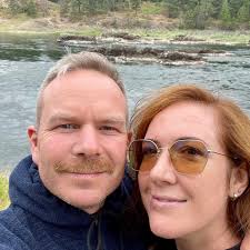 Anybody know anyone who plays the bagpipes?? Friend is looking for someone!!