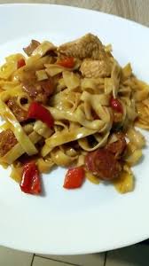La Meilleure Recette De Tagliatelles A L Espagnol L Essayer C Est L Adopter 5 0 5 2 Votes 2 Commentaires Ingred Recettes De Cuisine Recette Tagliatelles