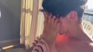 @artofhisfoots video Tweet