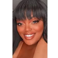 Claudia Adams (@ClaudiaStrawter)