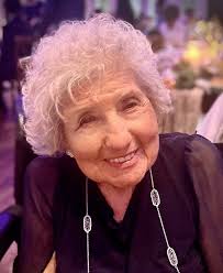 Obituary of Laura Byrne