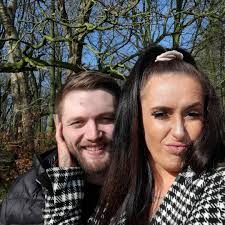 Dominique Mercer's Instagram, Twitter & Facebook