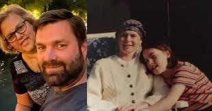 Sarah Showers's Instagram, Twitter & Facebook