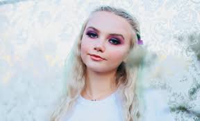 Shelby Conner's Instagram, Twitter & Facebook