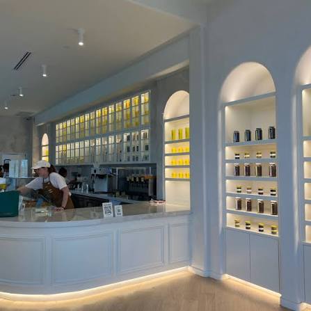 LA LA LAND KIND CAFE | M-K-T Heights