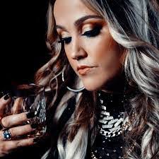 Priscilla Bock's Instagram, Twitter & Facebook