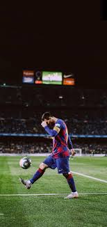 Keduanya silih berganti merebut predikat pemain terbaik dunia. Pin By Neymar Jr On Lionel Messi The Incredible Lionel Messi Lionel Messi Barcelona Messi