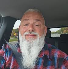 How many butts do I need to smoke for 100 people?