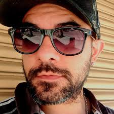 🔊 Subí el volumen al mango y ponete unos temones de @Ca7riel para festejar  su cumple 🤩 🎤 La carrera de Catriel Guerreiro, a.k.a @ca7riel, es MUUUY  diversa. Y hoy cumpliendo 28