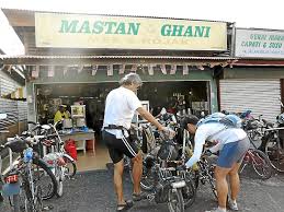 Well, speaking of good makan, the teluk intan experience will not be complete without a trip to mastan ghani (gps 04 01.563, e 101 01.198) mee rebus and air batu campur in jalan selat, near the. Mastan Ghani S Mee Rebus Gets Thumbs Up The Star