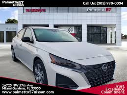 Image result for Glacier White 2014 S1