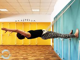 Whatssospecialaboutiyengaryoga Omg Es Sieht Vielleicht Nicht Danach Aus Aber Das Ist Glaube Ich Das Anstrengendste Was Ich Je G Iyengar Yoga Iyengar Yoga