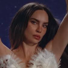 Monita (@CardonaLee)