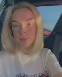 Sabrina Macvicar (@sabrina_mae_mac) • Instagram photos and videos