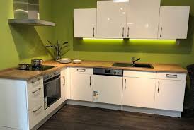 Kami melayani jasa pembuatan furniture interior jogja, desain interior rumah tinggal jogja, jasa kitchen set jogja, desain cafe jogja, jasa desain interior furniture kamar tidur set jogja, interior mebel rumah pribadi, interior design apartemen, interior murah jogja, perkantoran, backdrop tv, partisi pembatas ruangan, lemari pakaian, wardrobe dll. Kitchen Set Jombang Harga Termurah Gratis Biaya Design Safira Interior